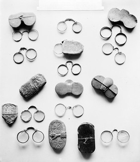 Spectacles of the 16th and early 17th century.