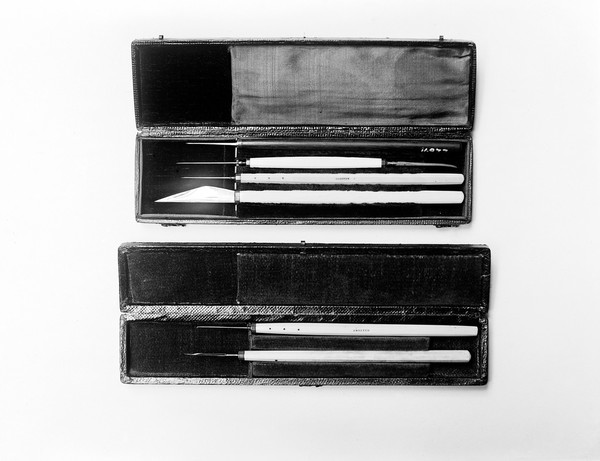 M0007771: Two cases of cataract instrument sets used by Joseph Lister