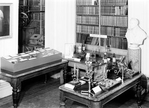 view Royal Society, June 1947: Exhibition of microscopes.