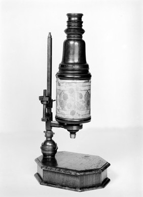 Microscope by John Marshall circa 1700. Described in Harris' Lexicon Technicum, 1704.
