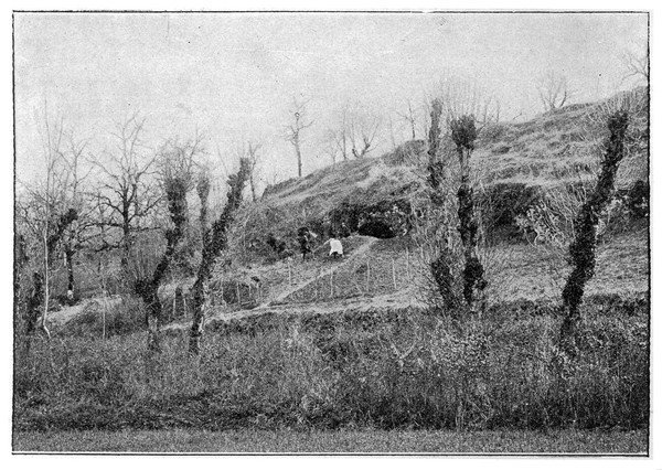 A Mousterian burial place at La Chapelle-aux-Saints, France