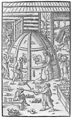 De re metallica libri XII. Quibus officia, instrumenta, machinae, ac omnia denique ad metallicam spectantia, non modo luculentissime describuntur, sed et per effigies ... adjunctis latinis germanicisque appellationibu ita ob oculos ponuntur, ut clarius tradi non possint. Ejusdem de animantibus subterraneis liber ... Cum indicibus diversis / [Georg Agricola].