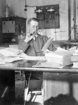 Sir Henry Hallett Dale. Photograph by Sir Charles Lovatt Evans.