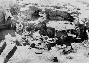 view Fosse Temple showing base of shrine and altar