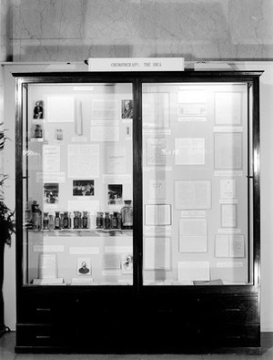view M0013682: Wellcome Historical Medical Museum exhibition: Centenary of the birth of Paul Ehrlich, display case