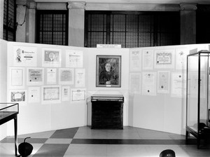 view M0013686: Wellcome Historical Medical Museum exhibition: Centenary of the birth of Paul Ehrlich, display case