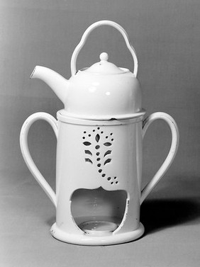 A foodwarmer, White Staffordshire or Leeds, 19thC.