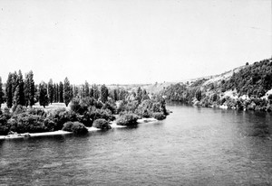view View of River Dordogne at Limeuil.