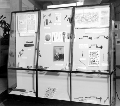 M0016305: Wellcome Historical Medical Musem's William Harvey Tercentenary Exhibition, 1957: Surgery in Harvey's time