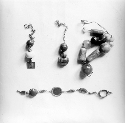M0016777: Spanish compound amulets