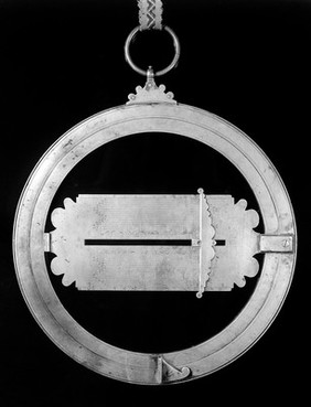 Equinoctial ring-dial signed "A.C. Toblhanhb Mockba" (i.e. A.S. Trinidin, Moscow) undated, 18th century. The back of the instrument an showing the Zodiac declination scale, which is very well provided with transversals.