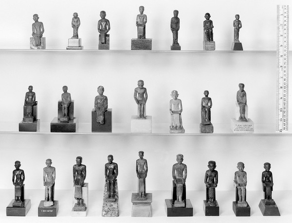 M0017657: Display of Ancient Egyptian figures of Imhotep at the Wellcome Historical Medical Museum