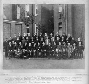view London School of Tropical Medicine, 28th Session Group Portrait- including Sir Patrick Manson, G.D. Warren, H.R. Dutton, J.G. Copland, H.C. Brown, C.W. Daniels, H.B. Kent, J.W.A. Brown, P. F. Foran, S.F.G. Fox, Revd. T. Gilbert, W. C. Hossock, L.T.R. Hutchinson, A.I. Jackson, K. Jamset, O. Luhn, S.L. MacLaine, J. MacGregor-Smith, S.A. McClintock, W.H. Thresher, J.H. MacDonald, A. Trondle, R.T. Leiper, J.L. Maxwell, C.H. Watson, O. Marriott.