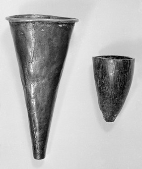 Indian cupping horns of horn and copper