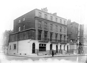 view Site of the Wellcome Building, Gordon street