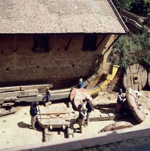 view Nepal; preparing the Bisket chariot, Bhaktapur, 1986