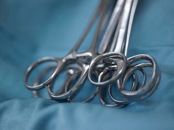 Surgical Instruments (clamp, needle holder)