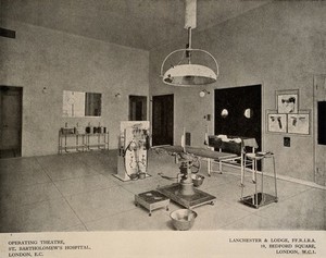 view St. Bartholomew's Hospital, London: the operating theatre. Process print, before 1923.