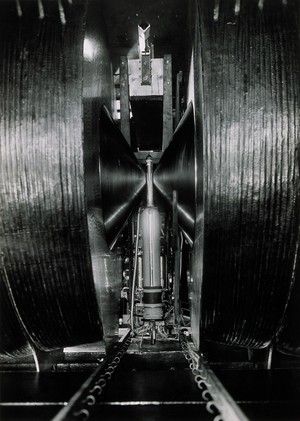 view Electro-magnet devised by Aimé Auguste Cotton, in the Académie des Sciences, Paris. Photograph.