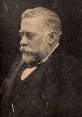 Sir Thomas Barlow. Photograph.
