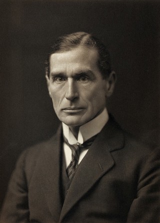 Arthur Henry Cheatle. Photograph by the London Stereoscopic Co.