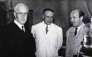 view Sir Henry Hallett Dale, H. Häusler and Dr. Kopera. Photograph, 1953.