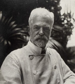 view Anton Freiherr von Eiselsberg. Photograph by Paul de Frenes.