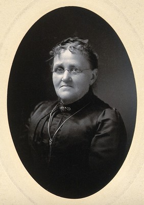 Mrs Lizzie Hill. Photograph by the Ramsdell Studio.