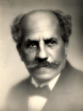 Robert Pierre-Léon Lespieau. Photograph by G.L. Manuel Frères.
