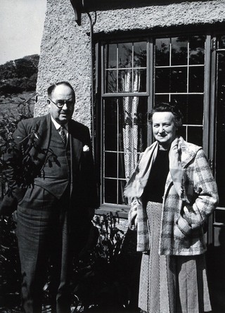 William Paterson Hay Lightbody and Mrs W.P.H. Lightbody (?). Photograph by C.J. Hackett, 1953.