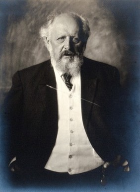 Alexander Tschirch. Photograph by Henn, 1926.