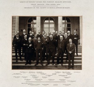 view League of Nations' course for overseas health officers, Great Britain, February to April 1924: group portrait of attendees on the steps of the Palace of Nations, Geneva. Photograph, 1924.