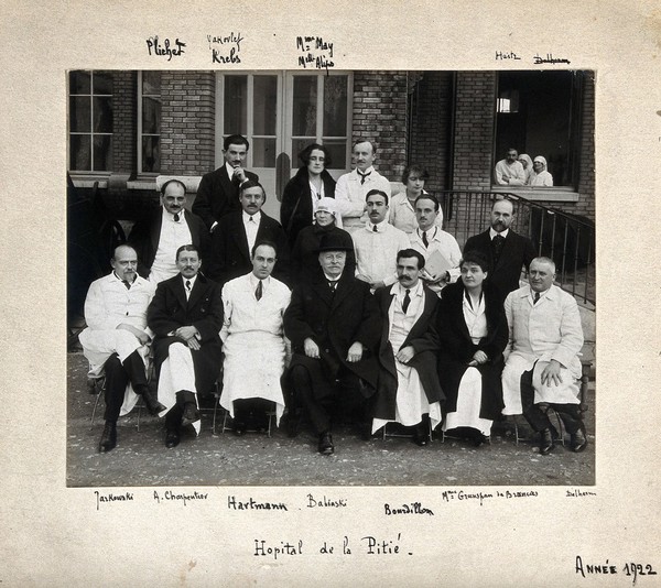 Joseph Babinski (front row, centre) and colleagues, Hôpital de la Pitié, Paris. Photograph, 1922.