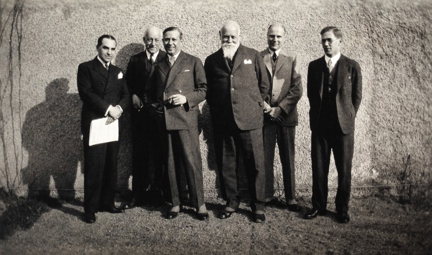 Leipzig, Germany: medical historians: group portrait. Photograph, 1929.