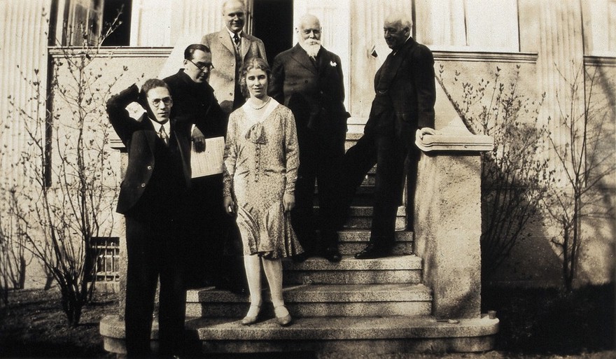 Leipzig, Germany: medical historians: group portrait. Photograph, 1929.