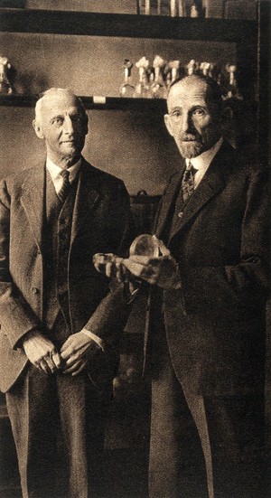view Simon Flexner (left), Director of the Rockefeller Institute, New York, with Professor Neufeld (right), on his visit to the Robert Koch Institute, Berlin. Process print, 1932 (?).