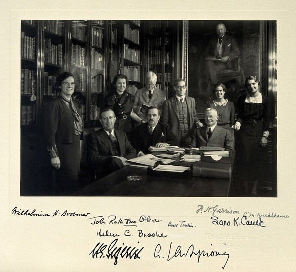 Johns Hopkins University, Baltimore: Arturo Castiglioni with staff of the Institute for the History of Medicine. Photograph by Eduard Althausen, ca. 1928.