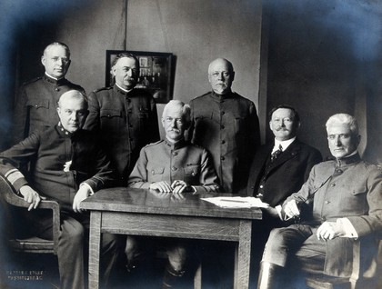 The National Council of Defence Medical Board during World War One, chaired by General Gorgas (centre). Photograph by Harris & Ewing, 1914/1918.