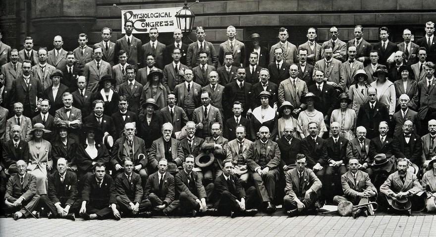 XIth International Physiological Congress, Edinburgh, 1923: delegates. Photograph by Debenham, 1923.