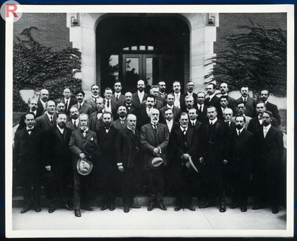 Psychologists and psychiatrists. Photograph.