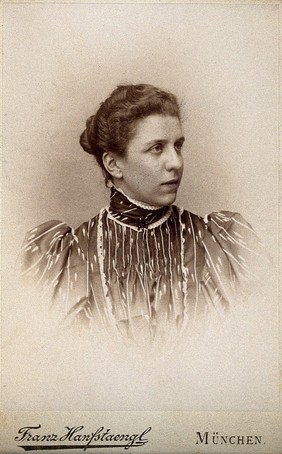 Augusta Flückiger. Photograph by Franz Hanfstaengl.