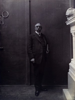 view Henry Solomon Wellcome. Photograph, 1913.