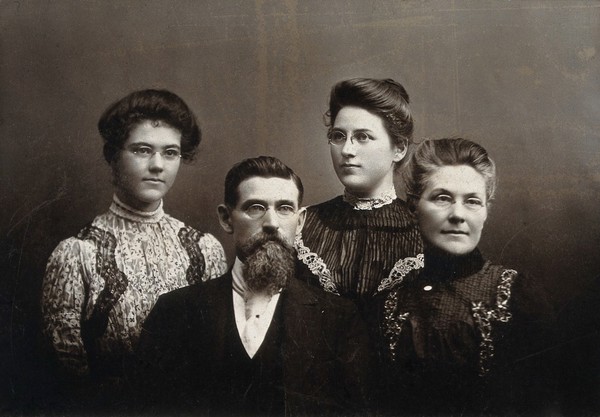 Rev. George Theodore Wellcome and family. Photograph by F.C. Dando, Los Angeles.