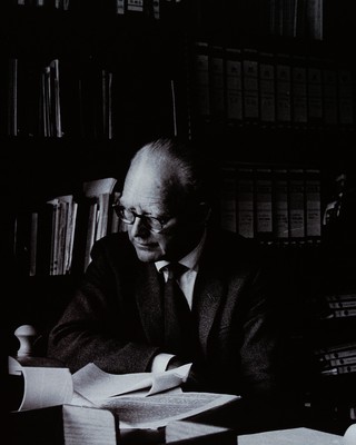 Charles Garrett-Jones. Photograph by L.J. Bruce-Chwatt.