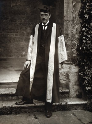 view Maurice de Broglie in robes. Photograph.