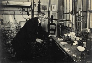 view Joseph Achille Le Bel in his laboratory. Photograph.