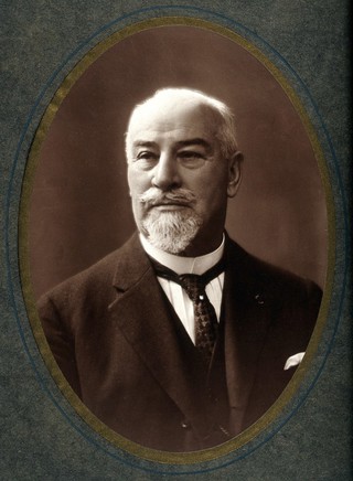 Emile-Jean Moure. Photograph by J. Serini.