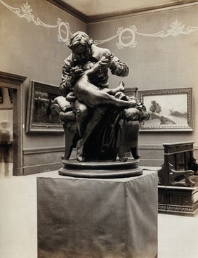 Edward Jenner. Photograph of a sculpture by Giulio Monteverde.