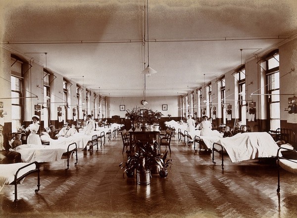 Great Northern Central Hospital, Holloway Road, London: The Henry Quinn Ward. Photograph, 1912.