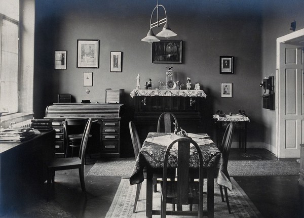 University Children's Hospital, Vienna: a doctors' flat. Photograph, 1921.